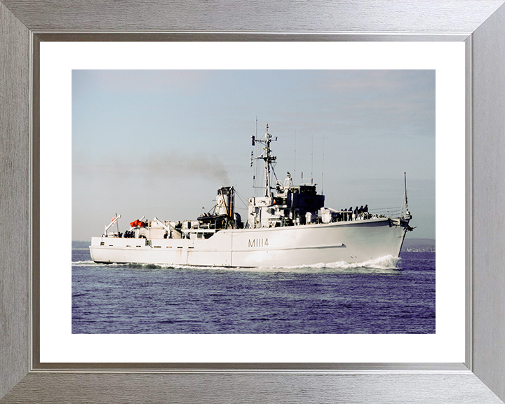 HMS Brinton (M1114) Royal Navy Ton Class Minesweeper Entering Harbour Photo Print Wall Art Decor Posters, Prints, & Visual Artwork Hampshire Prints 10 x 8 Silver Frame Yes