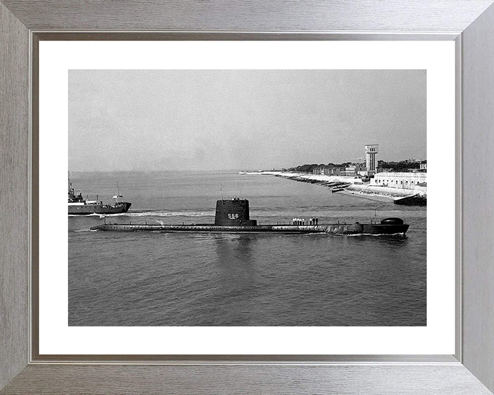 HMS Alderney (S66) (P416) Photo Print - Portsmouth - Royal Navy Amphion Class Submarine Hampshire Prints 10 x 8 Silver Frame Yes