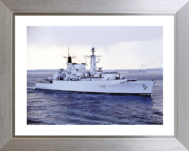 HMS Battleaxe (F89) Royal Navy Type 22 Frigate Starboard Side View Photo Print Wall Art Decor Posters, Prints, & Visual Artwork Hampshire Prints 10 x 8 Silver Frame Yes
