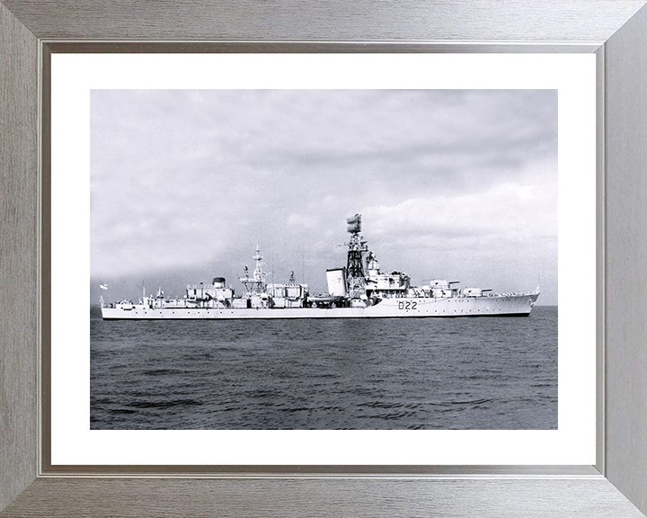 HMS Aisne (D22) Photo Print - Starboard View - Royal Navy Battle Class Destroyer Posters, Prints, & Visual Artwork Hampshire Prints 10 x 8 Silver Frame Yes