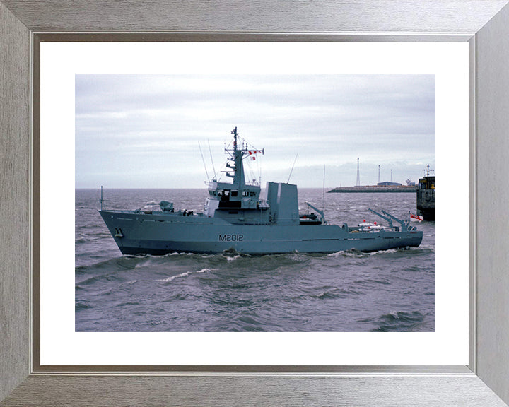 HMS Ribble M2012 | Photo Print | Framed Print | River Class | Minesweeper | Royal Navy Hampshire Prints
