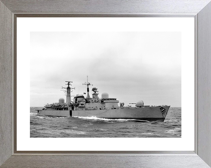 HMS Exeter (D89) Royal Navy Type 42 Destroyer At Sea May 1982 Photo Print Wall Art Decor Posters, Prints, & Visual Artwork Hampshire Prints 10 x 8 Silver Frame Yes
