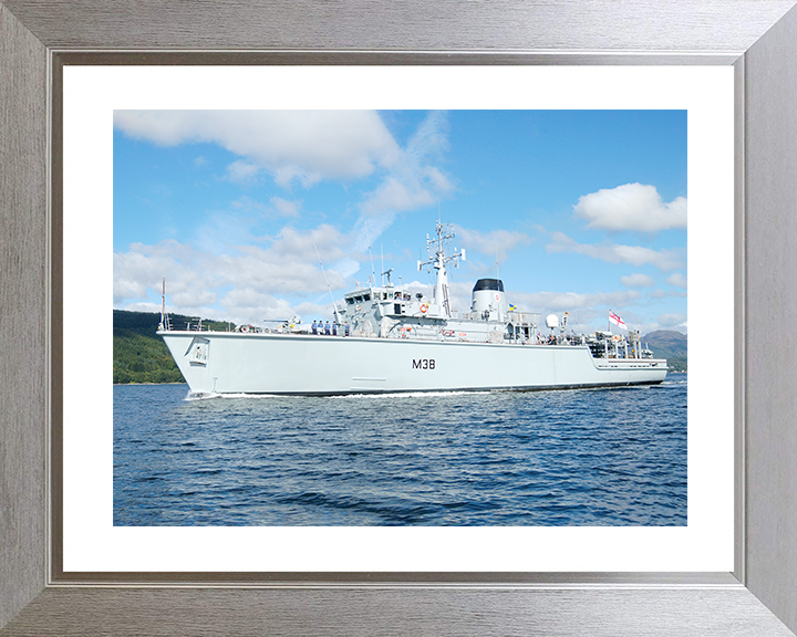HMS Atherstone (M38) Royal Navy Hunt Class Mine Warfare Vessel Low Port Side View Photo Print Wall Art Decor Posters, Prints, & Visual Artwork Hampshire Prints 10 x 8 Silver Frame Yes