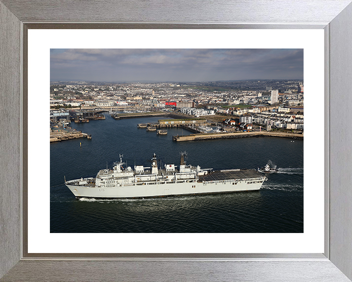 HMS Bulwark (L15) Royal Navy Albion Class Amphibious Ship Heading For Trials Photo Print Wall Art Decor Posters, Prints, & Visual Artwork Hampshire Prints 10 x 8 Silver Frame Yes