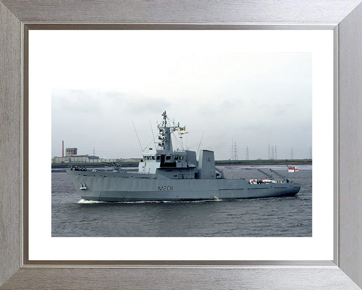 HMS Orwell M2011 | Photo Print | Framed Print | River Class | Minesweeper | Royal Navy Hampshire Prints