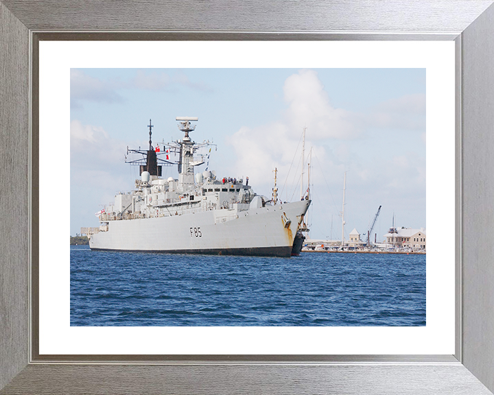 HMS Cumberland (F85) Royal Navy Type 22 Frigate Entering Bermuda 2005 Photo Print Wall Art Decor Posters, Prints, & Visual Artwork Hampshire Prints 10 x 8 Silver Frame Yes
