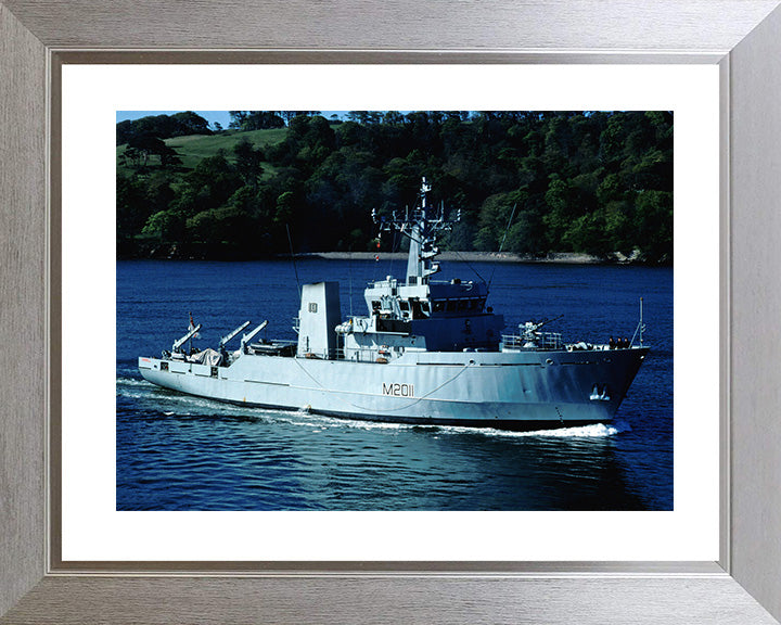 HMS Orwell M2011 | Photo Print | Framed Print | River Class | Minesweeper | Royal Navy Hampshire Prints