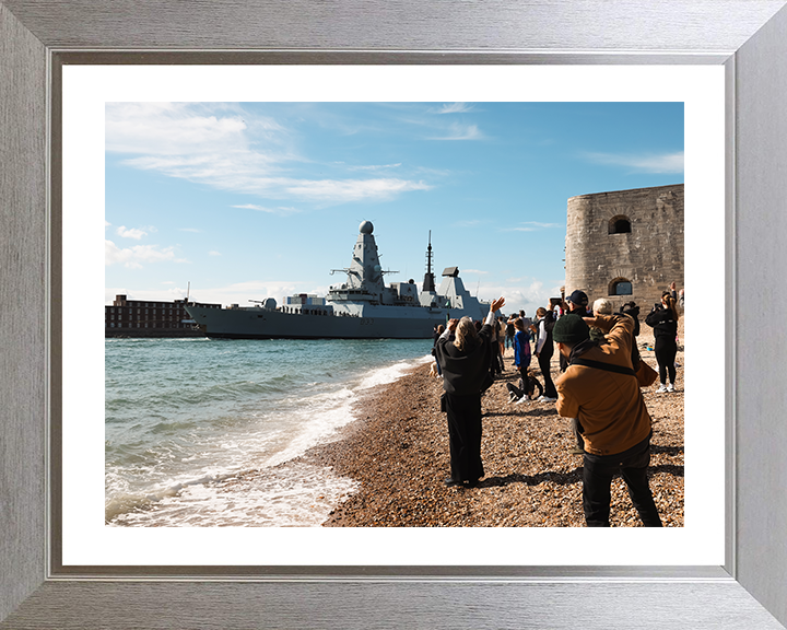 HMS Dauntless (D33) Photo Print - Round Tower 2025 - Royal Navy Type 45 Destroyer Hampshire Prints 10 x 8 Silver Frame Yes
