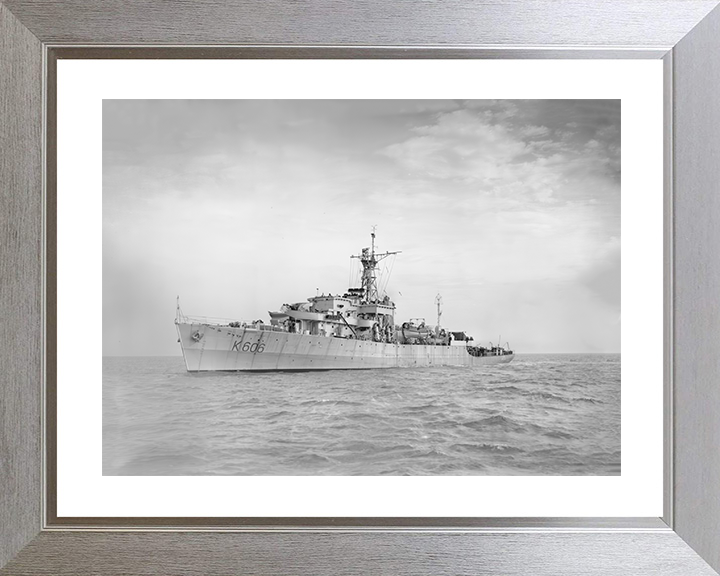 HMS Bigbury Bay (K606) Royal Navy Bay Class Frigate Port Bow View Photo Print Wall Art Decor Posters, Prints, & Visual Artwork Hampshire Prints 10 x 8 Silver Frame Yes