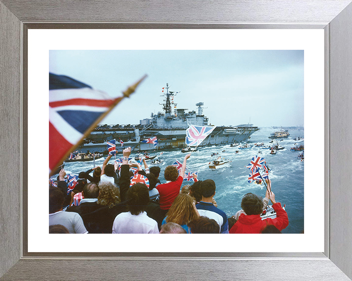 HMS Hermes (R12) Photo Print - Falklands Return - Royal Navy Centaur Class Aircraft Carrier Hampshire Prints 10 x 8 Silver Frame Yes