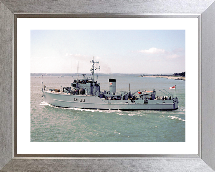 HMS Bossington (M1133) Royal Navy Ton Class Minesweeper Leaving Portsmouth Photo Print Wall Art Decor Posters, Prints, & Visual Artwork Hampshire Prints 10 x 8 Silver Frame Yes