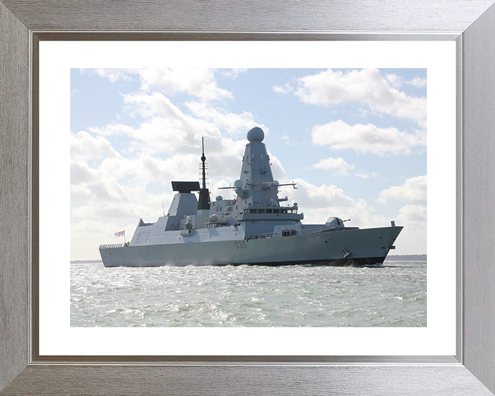 HMS Defender (D36) Royal Navy Type 45 Destroyer Low Starboard View Photo Print Wall Art Decor Posters, Prints, & Visual Artwork Hampshire Prints 10 x 8 Silver Frame Yes