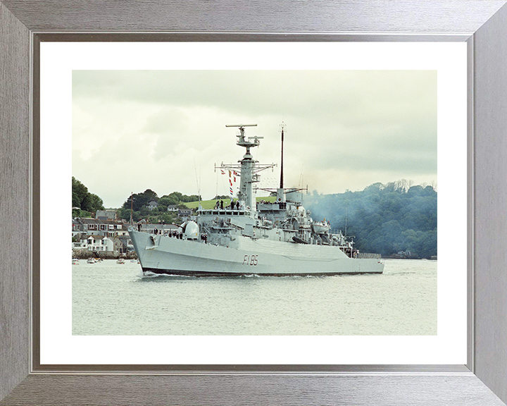 HMS Avenger (F185) Royal Navy Type 21 Frigate Port Bow View Photo Print Wall Art Decor Posters, Prints, & Visual Artwork Hampshire Prints 10 x 8 Silver Frame Yes