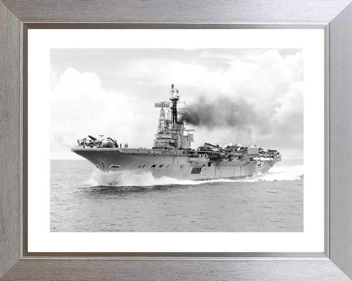 HMS Centaur (R06) Royal Navy Centaur Class Carrier Underway Photo Print Wall Art Decor Posters, Prints, & Visual Artwork Hampshire Prints 10 x 8 Silver Frame Yes