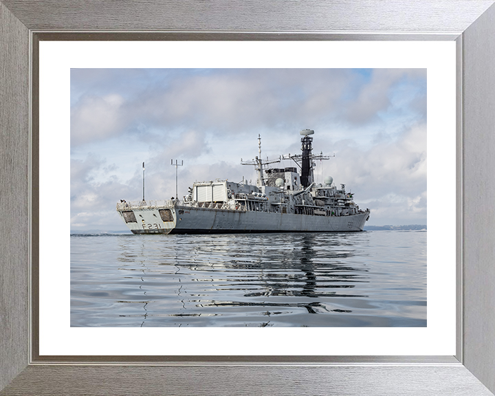 HMS Argyll (F231 ) Royal Navy Type 23 Frigate Calm Reflections Photo Print Wall Art Decor Posters, Prints, & Visual Artwork Hampshire Prints 10 x 8 Silver Frame Yes
