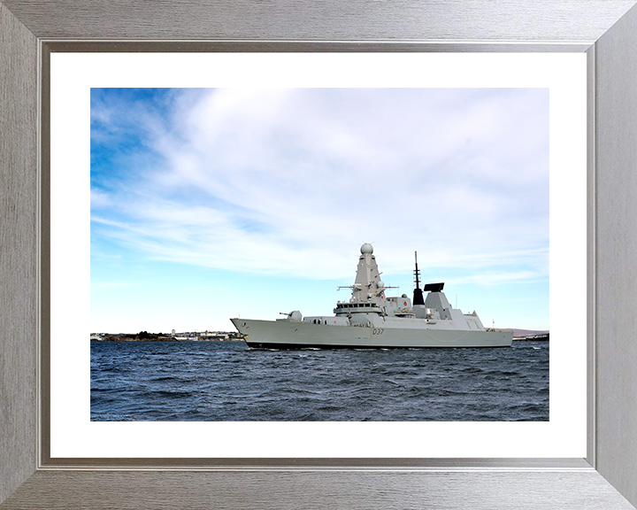 HMS Duncan (D37) Royal Navy Type 45 Destroyer Underway Port Beam View Photo Print Wall Art Decor Posters, Prints, & Visual Artwork Hampshire Prints 10 x 8 Silver Frame Yes