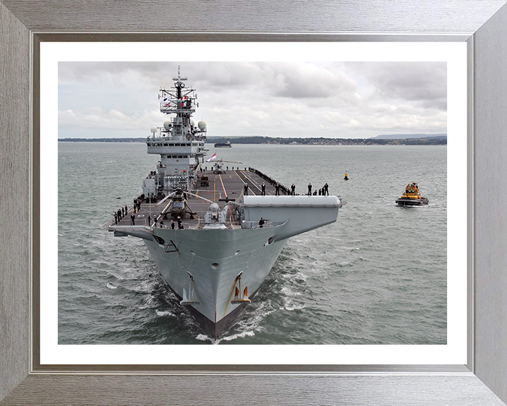 HMS Illustrious R06 | Photo Print | Framed Print | Invincible Class | Aircraft Carrier | Royal Navy Hampshire Prints
