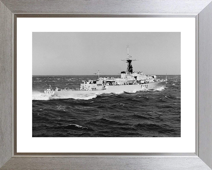 HMS Loch Eck K422 | Photo Print | Framed Print | Loch Class | Frigate | Royal Navy Hampshire Prints