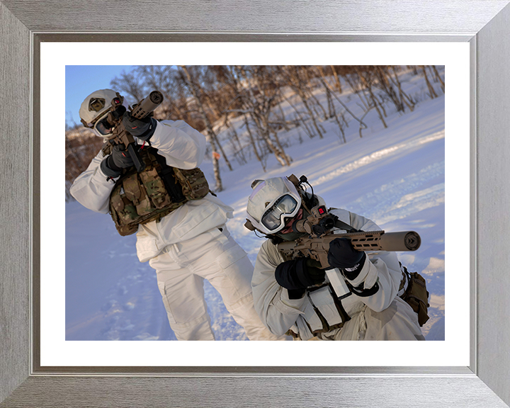 Royal Marine Commandos SRS in Norway Photo Print Hampshire Prints 10 x 8 Silver Frame Yes