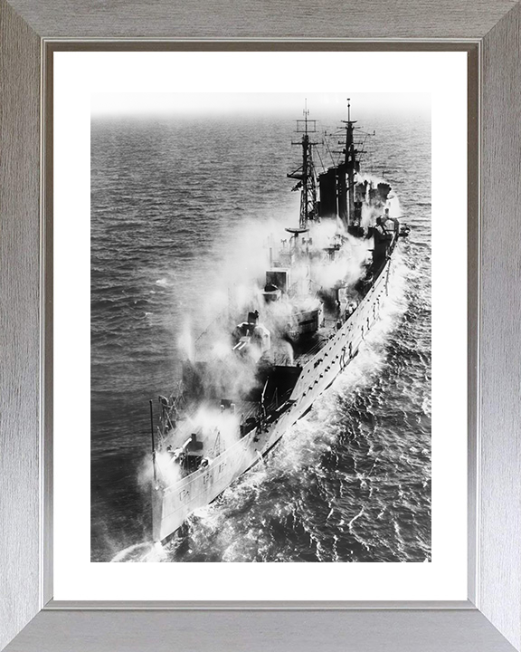 HMS Cumberland (57) Royal Navy County Class Cruiser Pre Wetting Photo Print Wall Art Decor Posters, Prints, & Visual Artwork Hampshire Prints 10 x 8 Silver Frame Yes