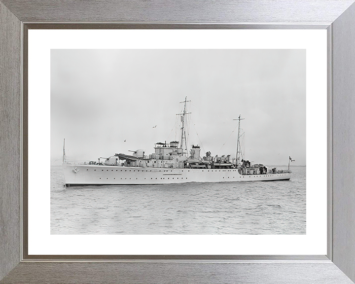 HMS Auckland (L61) Royal Navy Egret Class Sloop Port Side View Photo Print Wall Art Decor Posters, Prints, & Visual Artwork Hampshire Prints 10 x 8 Silver Frame Yes