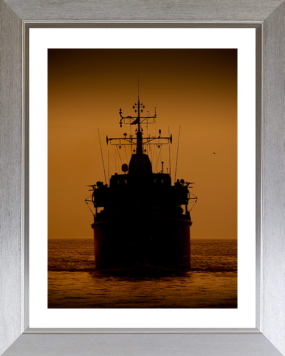 HMS Bangor (M109) Photo Print - Silhouette 2015 - Royal Navy Sandown Class Minehunter Posters, Prints, & Visual Artwork Hampshire Prints 10 x 8 Silver Frame Yes