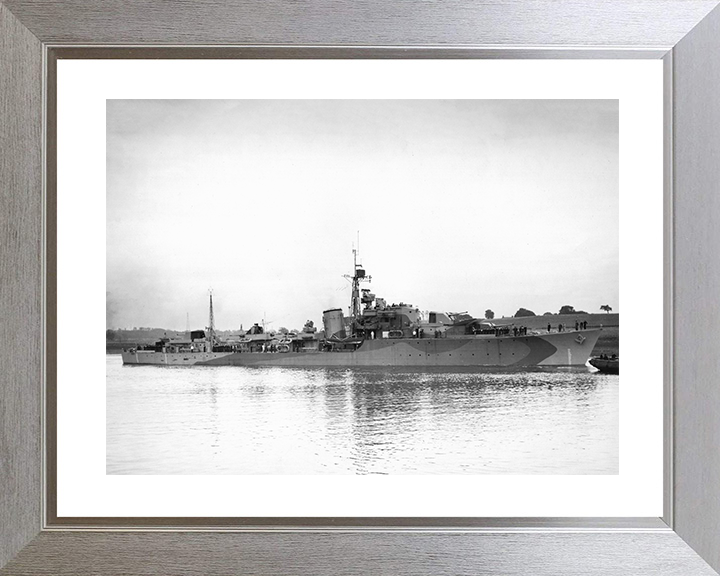HMS Hardy (R08) Photo Print - On Trials 1943 - Royal Navy V Class Destroyer Posters, Prints, & Visual Artwork Hampshire Prints 10 x 8 Silver Frame Yes
