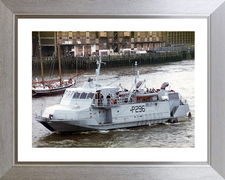 HMS Speedy (P296) Photo Print - Underway - Royal Navy Jetfoil Mine Warfare Vessel Hampshire Prints 10 x 8 Silver Frame Yes