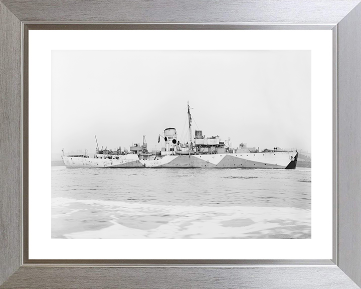 HMS Campanula (K18) Royal Navy Flower Class Corvette Starboard View Photo Print Wall Art Decor Posters, Prints, & Visual Artwork Hampshire Prints 10 x 8 Silver Frame Yes