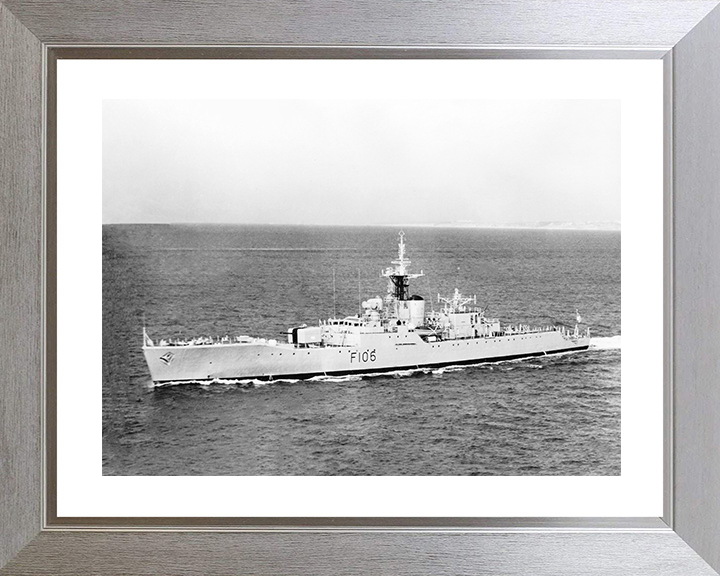 HMS Brighton (F106) Royal Navy Rothesay Class Frigate High Port Side View Photo Print Wall Art Decor Posters, Prints, & Visual Artwork Hampshire Prints 10 x 8 Silver Frame Yes