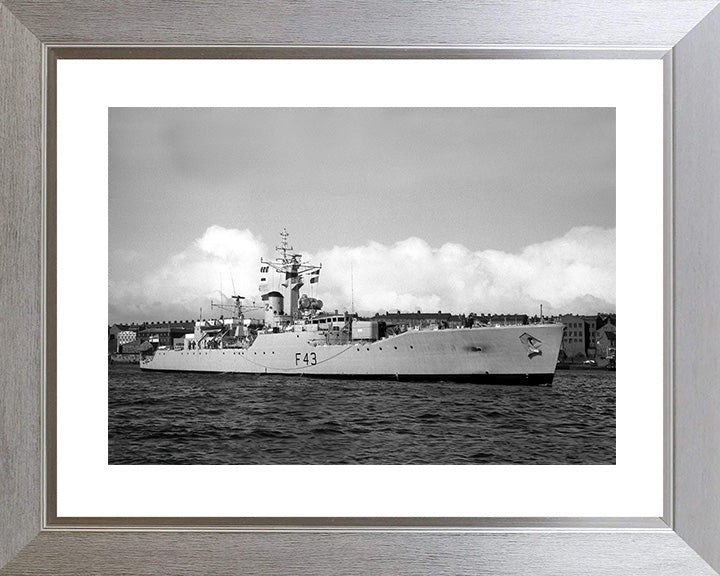 HMS Torquay F43 Royal Navy Whitby Class Frigate Photo Print or Framed Print - Hampshire Prints