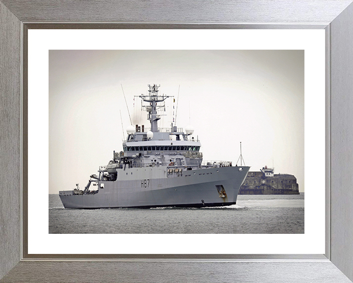 HMS Echo (H87) Photo Print - Spitbank 2006 - Royal Navy Echo Class Survey Vessel Hampshire Prints 10 x 8 Silver Frame Yes