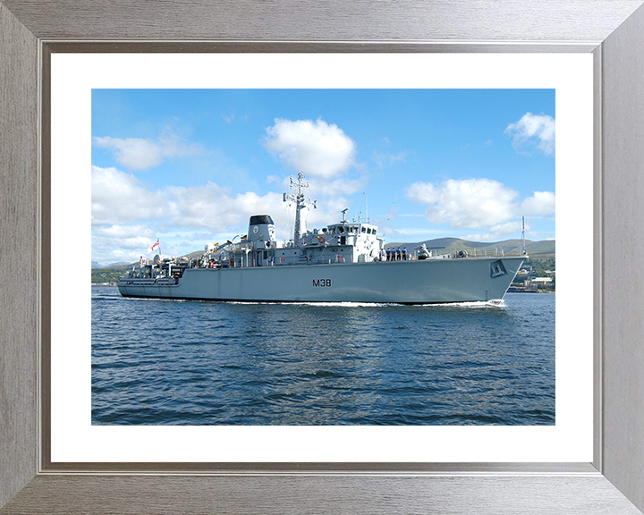 HMS Atherstone (M38) Royal Navy Hunt Class Mine Warfare Vessel Leaving Harbour Photo Print Wall Art Decor Posters, Prints, & Visual Artwork Hampshire Prints 10 x 8 Silver Frame Yes