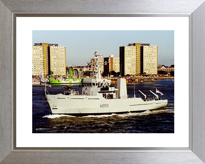 HMS Spey M2013 | Photo Print | Framed Print | River Class | Minesweeper | Royal Navy Hampshire Prints