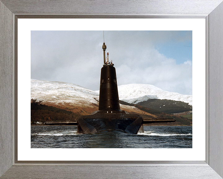 HMS Vanguard (S28) Photo Print - Loch Long 1997 - Royal Navy Vanguard Class Submarine Hampshire Prints 10 x 8 Silver Frame Yes