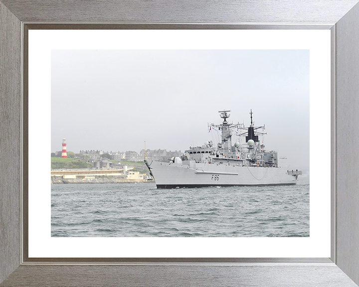 HMS Campbeltown (F86) Royal Navy Type 22 Frigate Entering Plymouth Photo Print Wall Art Decor Posters, Prints, & Visual Artwork Hampshire Prints 10 x 8 Silver Frame Yes