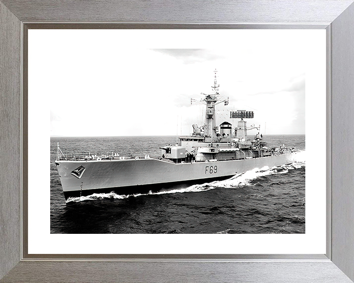 HMS Bacchante (F69) Royal Navy Leander Class Frigate Underway Photo Print Wall Art Decor Posters, Prints, & Visual Artwork Hampshire Prints 10 x 8 Silver Frame Yes