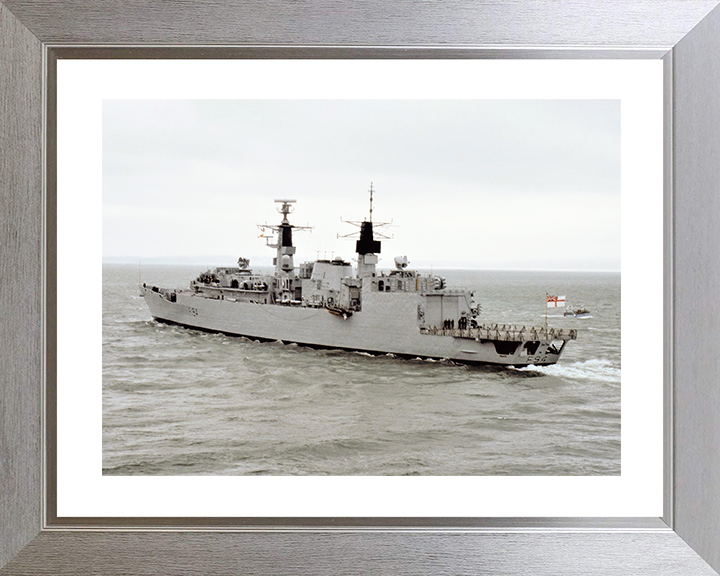 HMS Beaver (F93) Royal Navy Type 22 Frigate Underway Photo Print Wall Art Decor Posters, Prints, & Visual Artwork Hampshire Prints 10 x 8 Silver Frame Yes
