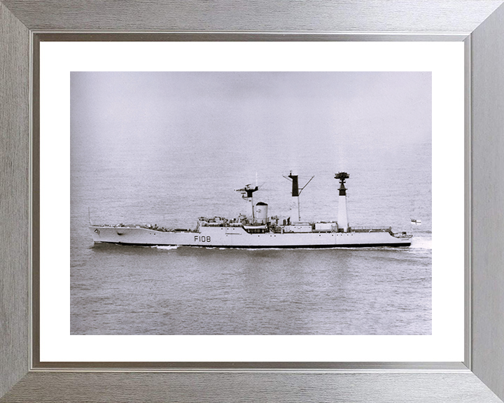 HMS Londonderry (F108) Photo Print - Underway - Royal Navy Rothesay Class Frigate Posters, Prints, & Visual Artwork Hampshire Prints 10 x 8 Silver Frame Yes