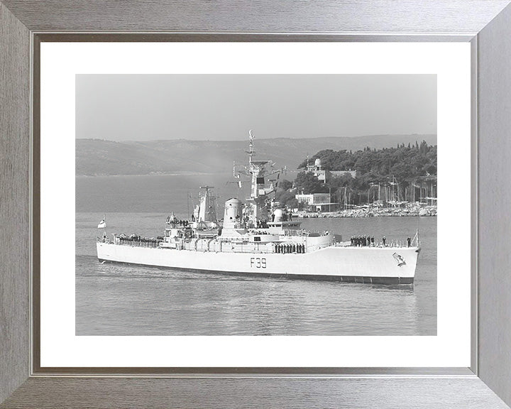 HMS Naiad F39 | Photo Print | Framed Print | Poster | Leander Class | Frigate | Royal Navy Hampshire Prints