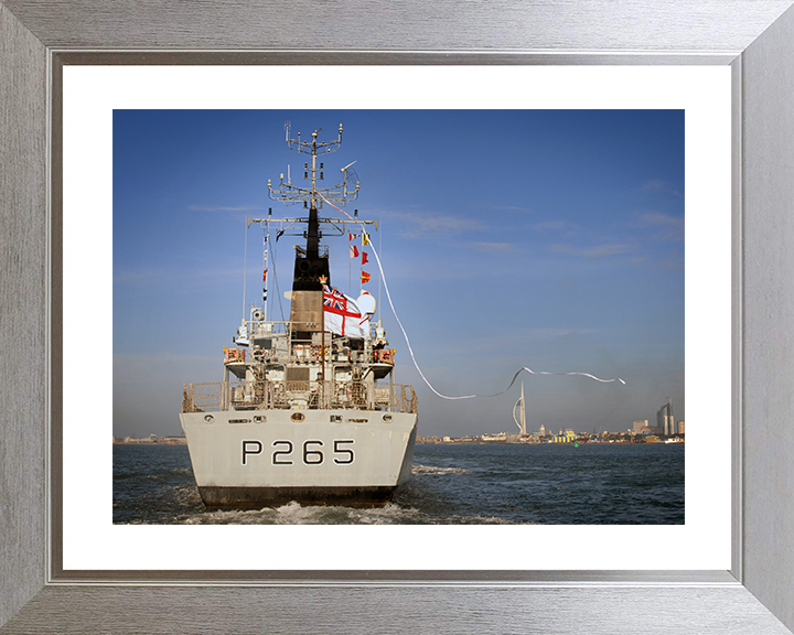 HMS Dumbarton Castle (P265) Royal Navy Castle Class Patrol Vessel Paying Off Photo Print Wall Art Decor Posters, Prints, & Visual Artwork Hampshire Prints 10 x 8 Silver Frame Yes