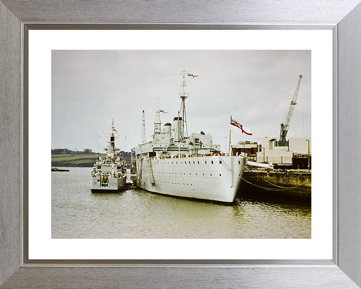 HMS Defiance (A187) Royal Navy Maidstone Class Ship Alongside HMS Leander Photo Print Wall Art Decor Posters, Prints, & Visual Artwork Hampshire Prints 10 x 8 Silver Frame Yes
