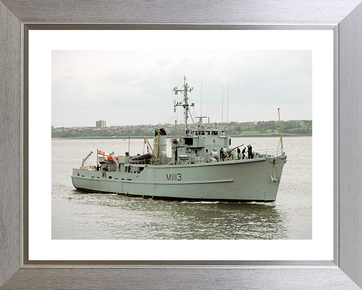 HMS Brereton (M1113) Royal Navy Ton Class Minesweeper Underway Photo Print Wall Art Decor Posters, Prints, & Visual Artwork Hampshire Prints 10 x 8 Silver Frame Yes