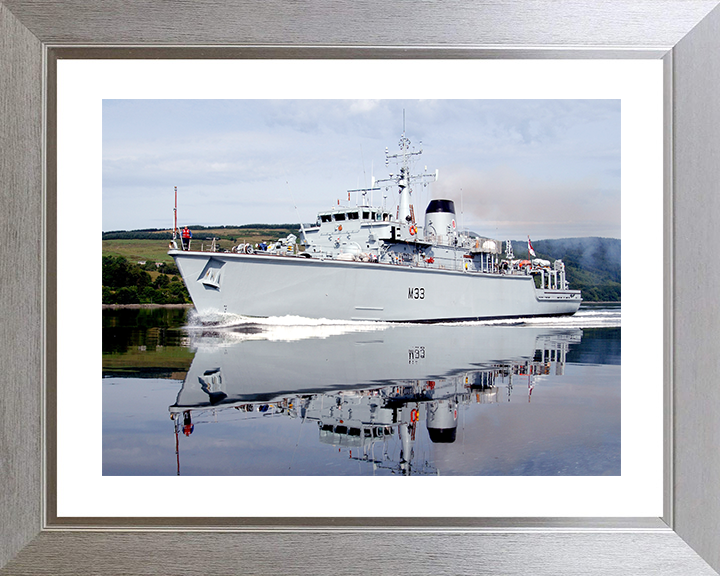 HMS Brocklesby (M33) Royal Navy Hunt Class Mine Warfare Vessel Port Side Reflections Photo Print Wall Art Decor Posters, Prints, & Visual Artwork Hampshire Prints 10 x 8 Silver Frame Yes
