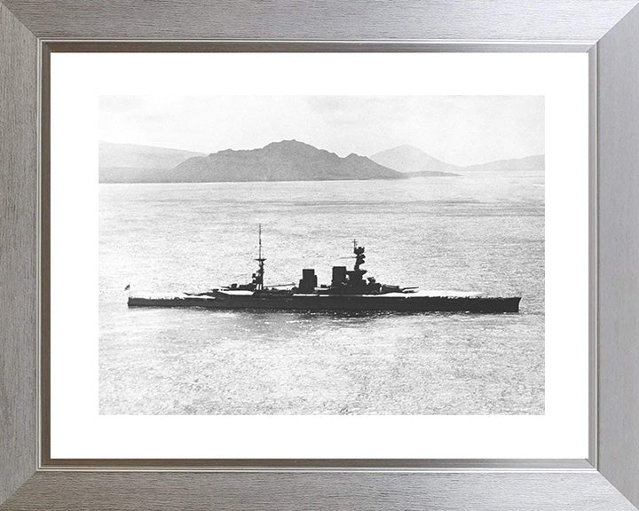 HMS Repulse (1916) Photo Print - At Sea - Royal Navy Renown Class Battlecruiser Hampshire Prints 10 x 8 Silver Frame Yes
