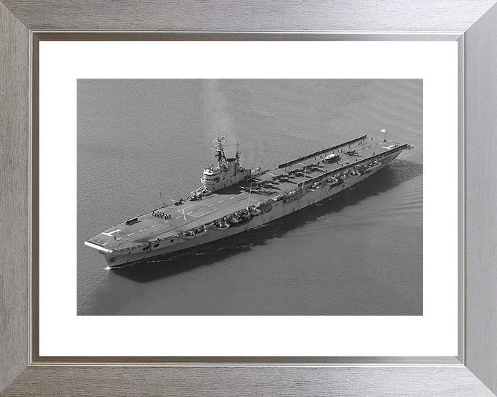 HMS Theseus R64 | Photo Print | Framed Print | Colossus Class | Aircraft Carrier | Royal Navy Hampshire Prints