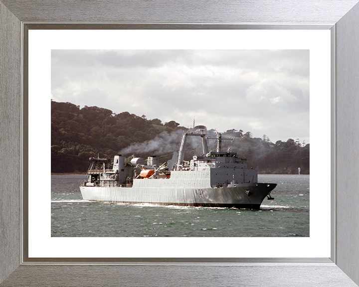 HMS Challenger (K07) Royal Navy Diving Support Vessel Starboard View Photo Print Wall Art Decor Posters, Prints, & Visual Artwork Hampshire Prints 10 x 8 Silver Frame Yes