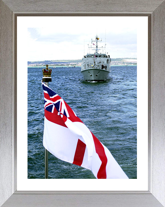 HMS Bangor (M109) Photo Print - Golden Jubilee 2002 - Royal Navy Sandown Class Minehunter Posters, Prints, & Visual Artwork Hampshire Prints 10 x 8 Silver Frame Yes