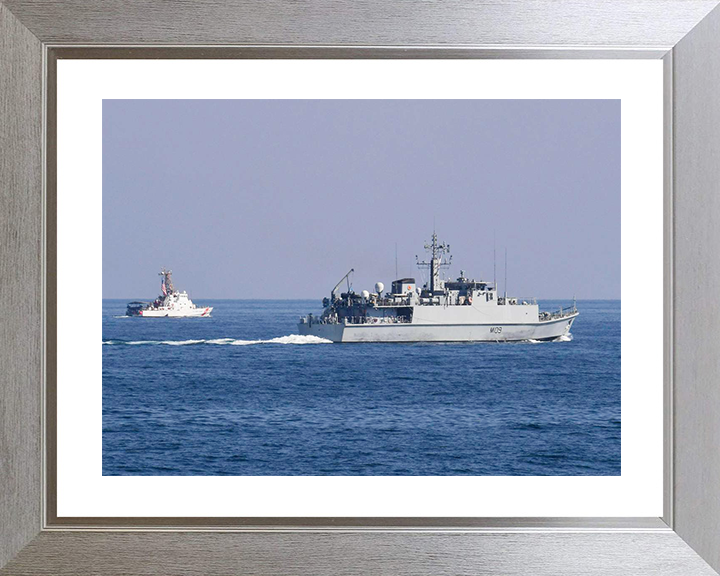 HMS Bangor (M109) Royal Navy Sandown Class Minehunter With US Coastguard Photo Print Wall Art Decor Posters, Prints, & Visual Artwork Hampshire Prints 10 x 8 Silver Frame Yes