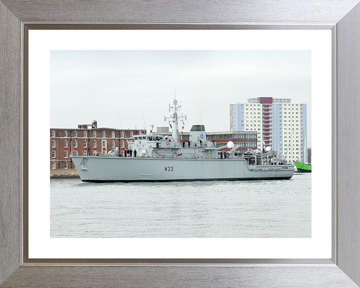 HMS Brocklesby (M33) Photo Print - Leaving Portsmouth 2011 - Royal Navy Hunt Class Mine Warfare Vessel Posters, Prints, & Visual Artwork Hampshire Prints 10 x 8 Silver Frame Yes